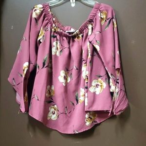 Womens Floral 3/4 Sleeve Top